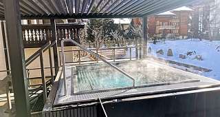 aussenjacuzzi1 small