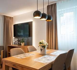 PAT 1BrMV Bed P105 03