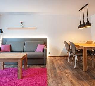 Apartment mit 1 separaten Schlafzimmer