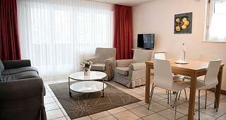 PAT 1BrMV Living P105 09