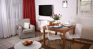 PAT 1BrMV Living P105 24