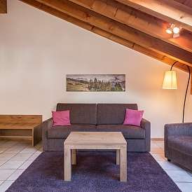 PAT OneBedroomNorth Living 27 S