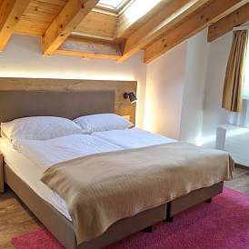 Penthouse Zermatt Couch Wohnzimmer