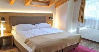 Penthouse Zermatt Couch Wohnzimmer