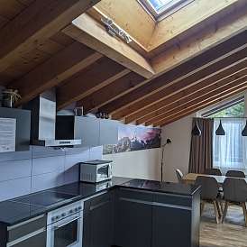 PAT 3BR PH Kitchen 164202 2500